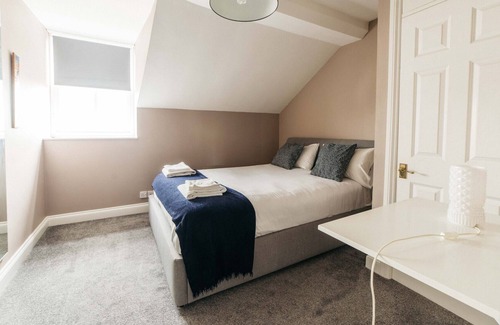 Clifton Apartment | Clifton Penthouse - Amazing Views From Terrace
