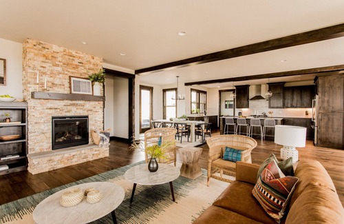 Powell Butte House | Clint by AvantStay | Within Brasada Ranch Community | Golf Course,Pool & Hot Tub