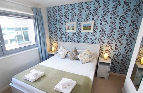 Brighton City Centre Cottage | Clock Tower 2 Central by Brighton Holiday Lets