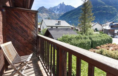 Les Praz-de-Chamonix Ski Chalet | Clos des Vorgeats - Duplex Beside Golf Course - Patio - UTMB