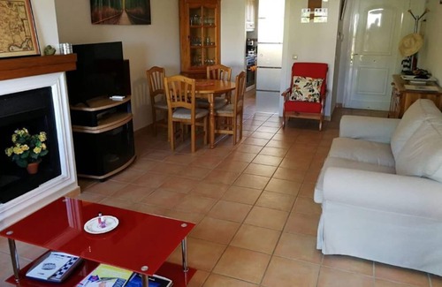 La Colina House | Close to Benidorm, away from the crowd.