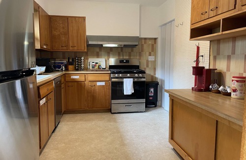 South Burlington House | Close to BTV international Airport and 5mins to UVM college