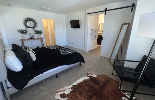 Maryvale House | Close to Cardinal & West Gate