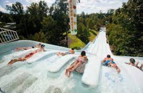 Lackey Resort | CLOSE TO COLONIAL WILLIAMSBURG, CLOSER TO BUSH GARDENS AND WATER COUNTRY U S A