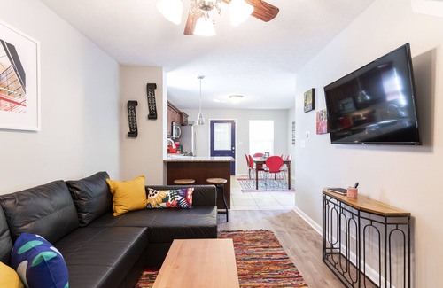 Phoenix Hill House | Close to NuLu and the downtown hospitals!