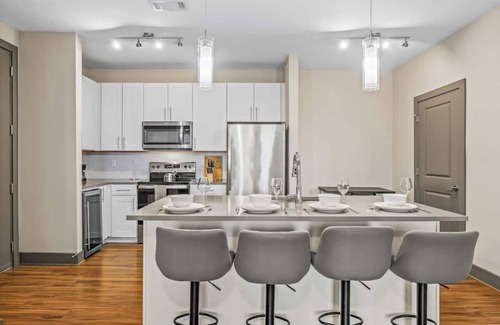 Florida Central Atlantic Coast Apartment | Close to Parks King Bed Pet-Friendly Top Amenities