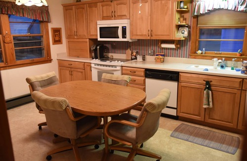 South Bend House | Close to the ND campus