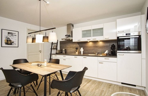 Lauterbach Apartment | Close to the sailing harbor - Alte Fischfabrik Lauterbach FeWo 07 Relaxing in Lauterbach