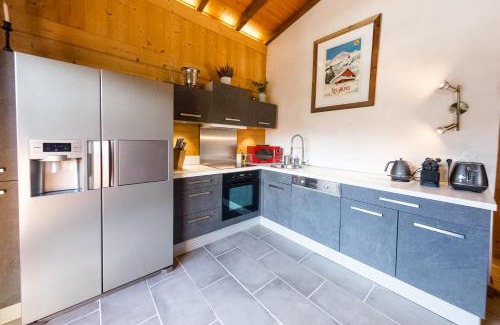 Megeve Ski Chalet | Close to the village - Chalet 4 Bedrooms, Mont-Blanc View