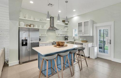 Cinnamon Shore House | Cloud Nine 136 BE