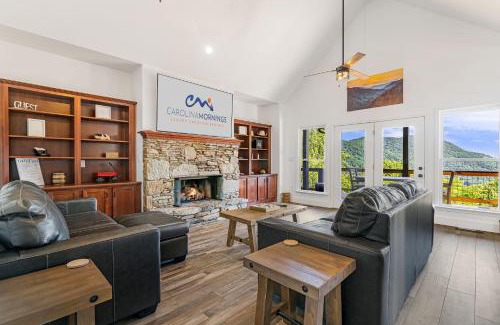 Leicester House | Cloud Nine by Carolina Mornings