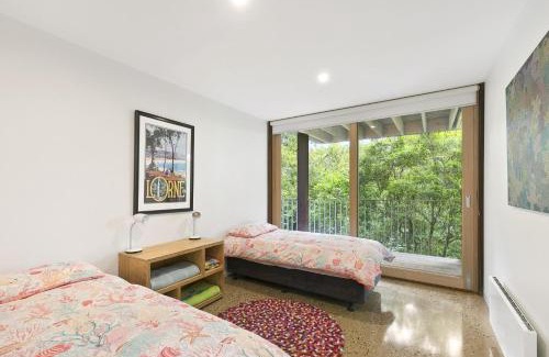 Lorne House | Clovelly - BYO Linen