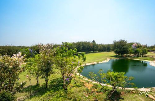 Agara Hotel | Clover Greens Golf Course and Resort