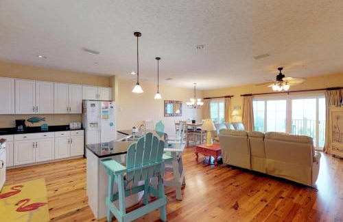 Cape San Blas Apartment | Club at Cape San Blas 2B
