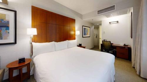 The Loop Hotel | Club Quarters Hotel Central Loop, Chicago