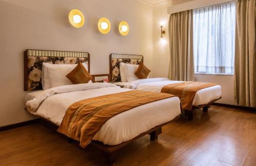 Ahmedabad City Centre Hotel | Clubhouse Nami Residency - Sabarmati Riverfront Ahmedabad