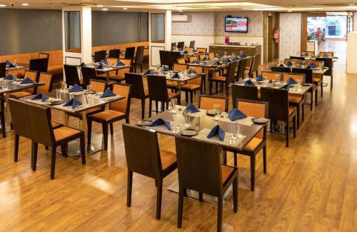Ahmedabad City Centre Hotel | Clubhouse Nami Residency - Sabarmati Riverfront Ahmedabad