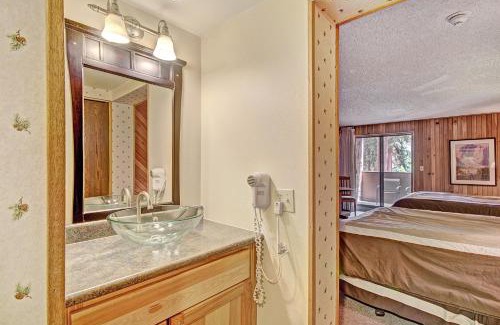 Copper Mountain Village Hotel | CM112H Copper Mtn Inn