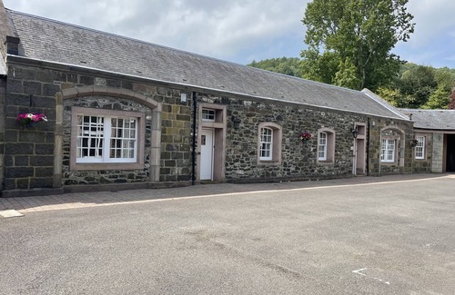 Perth Cottage | COACH HOUSE 5, pet friendly, with a garden in Perth
