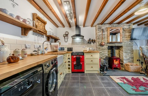 Lampeter House | Coach House - One Bedroom House, Sleeps 2