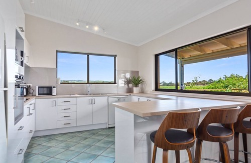 Carrickalinga House | Coast and Country - 16 Riverview Drive, Carrickalinga