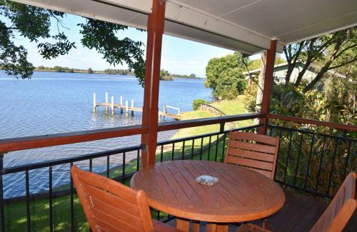 Rainbow Reach House | Coast and Country Cabin 5