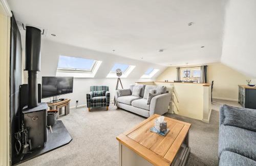 Hartland House | Coast View