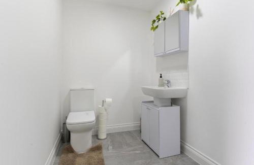 Harwich Apartment | Coastal Apartment for Couples or Solo Travelers