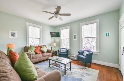 San Jacinto House | Coastal Blue Beach House with 3 Bedrooms and Just off the Seawall