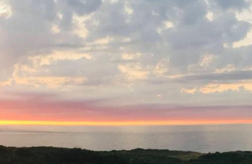 Amlwch House | Coastal bungalow, sleeps 5 and ideal for walkers