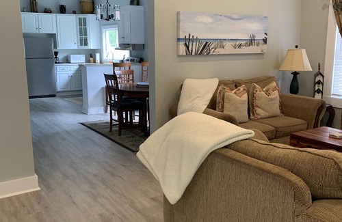Brunswick Cottage | Coastal Casita-3 Bedroom, 2.5 bathroom