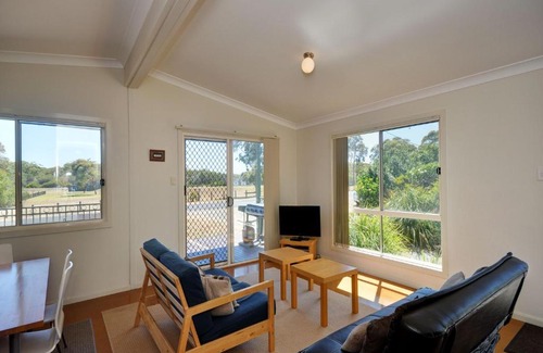 Hawks Nest House | Coastal Cottage
