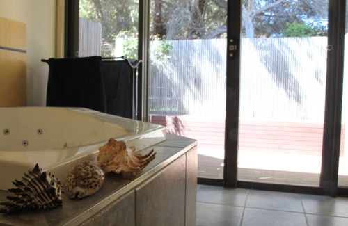 Aireys Inlet House | Coastal Cottage ID - AI072