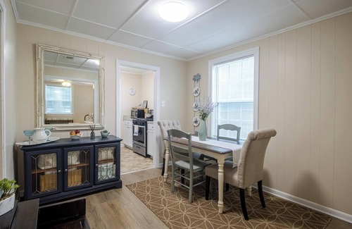 Biloxi Cottage | Coastal Cottage on Saint George- Walk to the beach! 10% per diem discounts!