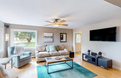Lubec House | Coastal Cottage