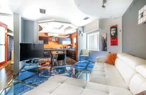 Pembroke Apartment | Coastal Creek