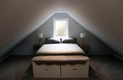 Leven Villa | Coastal Eco-Lodge with hottub Charleton Estate