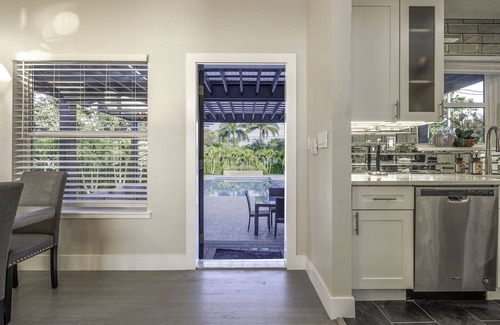 Lake Clarke Shores House | Coastal Entertaining Pool House Near Everything