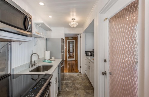 Indian Rocks Beach Apartment | Coastal Escape - Indian Rocks Beach 2 Bedroom Apts by Redawning