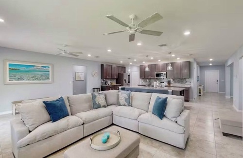 Port Saint Lucie Villa | Coastal Haven Retreat