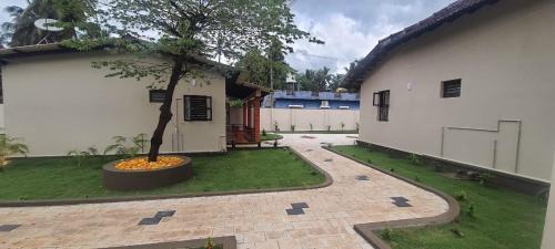 Malpe Villa | Coastal Hideout Family Cottages - Malpe Beach