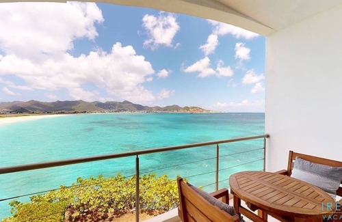 Beacon Hill Condo | ☀️🏖️Coastal Oasis by IRE Vacations - Spacious Studio Overlooking the Beach