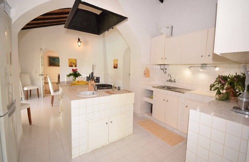 Alfarrobeira House | Coastal Retreat with Private Pool