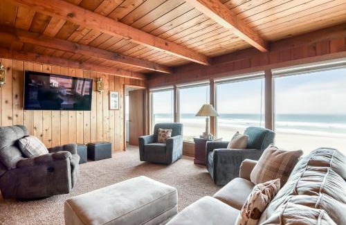 Lincoln City House | Coastline Cabin