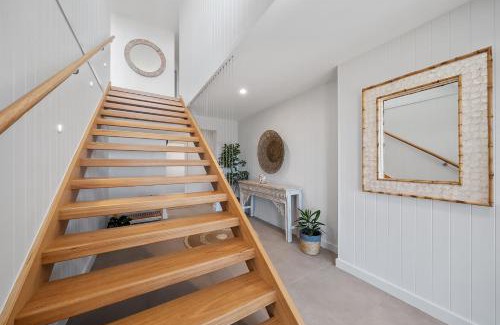 Mollymook Beach House | Coastwatch on Bannister Headland