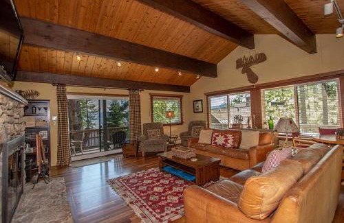 Lake Forest House | Coates By Hauserman Rentals