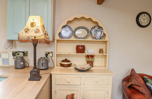 Kilmore Cottage | COB COTTAGE, pet friendly, with a garden in Kilmore, County Wexford