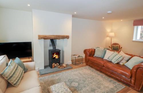 Keswick House | Cobble Cottage