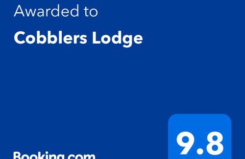 Lyme Regis Apartment | Cobblers Lodge