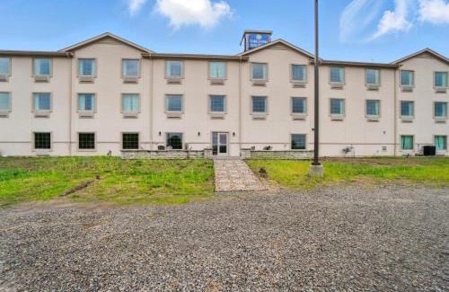 Russells Point Hotel | Cobblestone Hotel & Suites - Russells Point at Indian Lake